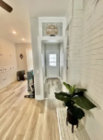 5 Bedroom Home Near Cooperstown, Dreams Park & All Star Village. Sleeps 13.