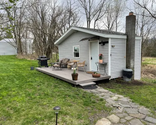 Country Cottage with beautiful views and easy access to Catskills activities. Hotels in Saugerties