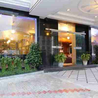 Hotel Udhayam International Hotel Exterior