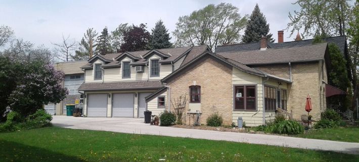 Prime Location in the Heart of it All on Washington Ave Hoteles en Condado de Ozaukee