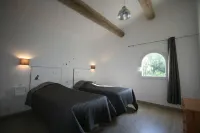 Sur 7HA Cottage Confort+ full clim Piscine chauffée Spa Boulodromesport Fitness
