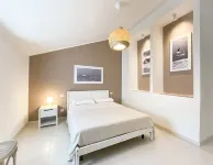 BLUE HOUSE, BEAUTIFUL and COMFORTABLE HOUSE 2 steps from the sea. Hotels in Grottammare