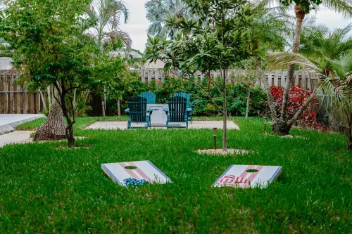 THE TURTLE, Brand New Heated Pool, 10 minutes to Downtown Naples, 5th Ave. Beach