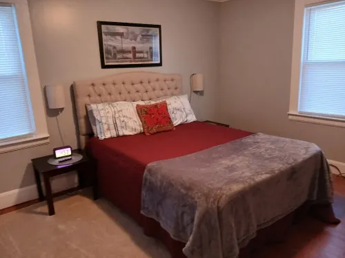 PROMO 10% WEEKLY/20% MONTHLYPet Friendly on Forrest, Small fenced area for pets 서리 카운티 호텔