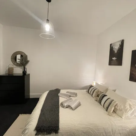 Urban 3 Bedroom Home in Kings Heath-Great Location Отели рядом с достопримечательностью «Сайрхолл Милл»