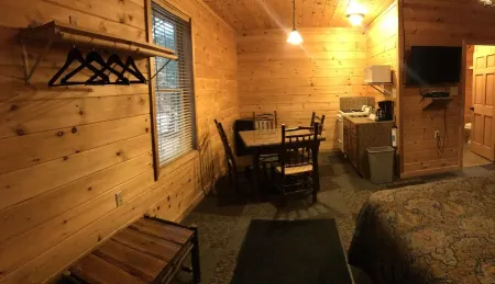 Matteson’s Rental Cabins