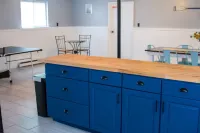 Sanctuary by the Shore, Unique Stay W/ Hot Tub by Lake MI