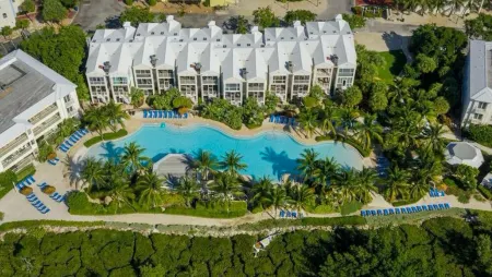 Mariners Club 114, Amazing Location & Views, Epic Amenities, Indoor Pickleball Отели рядом с достопримечательностью «Dolphins Plus - Key Largo»