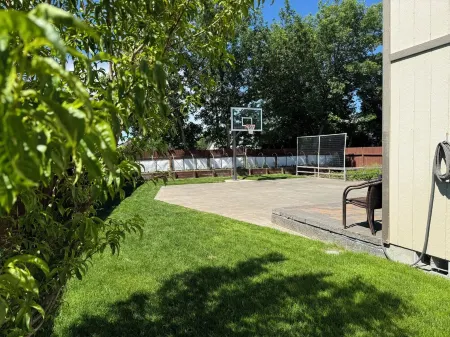 Group Fun - 7 Separated Sleeping Areas!