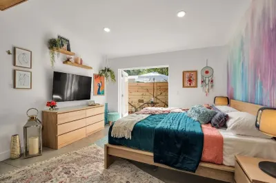 Charming 3 Bed , 2 Bath Home Close To Historic Downtown & Beaches Mark Lance Armory 주변 호텔