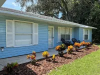 Snowbird Special-Large Comfy Stay Pets Welcome w/Parking Trailers/Bikes/Boats - Homestays