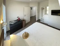 Plage du Capelan Parking Entrée Privé Climatisé Calme Assuré Hotels in Bandol