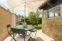 Villa 300 meters from the marina Marina di Capitana