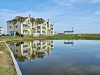 Ocean Views - Lake Front Condo Walking Distance to the Beach! Wonderful Views!