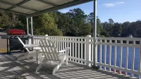 The Grey Goose (Waterfront) Historic New Bern - Private Beach - BRING YOUR BOAT!