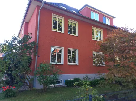 Apartment 80m² cozy * stylish * with balcony Отели рядом с достопримечательностью «Hospitalkirche zum Heiligen Geist»