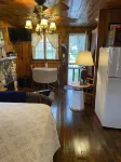 Parkview Cottage #5, 1/2 block from beach