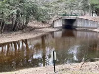 Beautiful, cozy 2 bedroom house on Brantingham Lake! Hotels in Greig