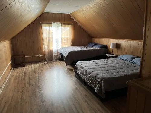 Cozy Lake Erie Bungalow!