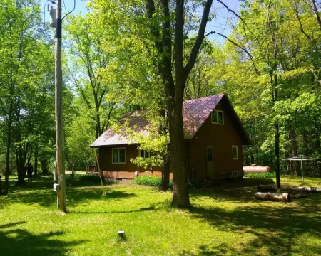 Little house in the woods but only 5 minutes from town! Hotels in Flambeau