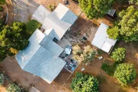 Harmony Ranch · Casual luxury! Safe-Private-Hottub-Firepit-1/2acre