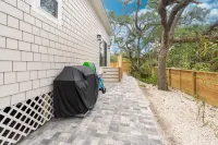 Vilano Beach Vacation Stop. 2 masters, Private Heated pool, Steps to the Beach!