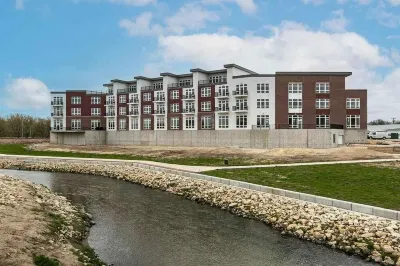 Dyersville Dream Condo #200