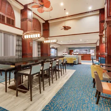Hampton Inn & Suites Dallas-Arlington-South