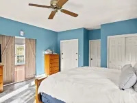 Mountainside Home In North Conway. Incredible Views, Hot Tub, Pets Allowed