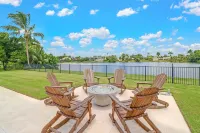 Charming 3Br Lake Home w/ Pool, Hot Tub & Fire Pit 로버 룬 주변 호텔