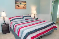 Large 3 BR 2.5BA Lake Norman House in Birkdale Village,Close to Charlotte! 더 샵스 앳 더 프레시 마켓 주변 호텔