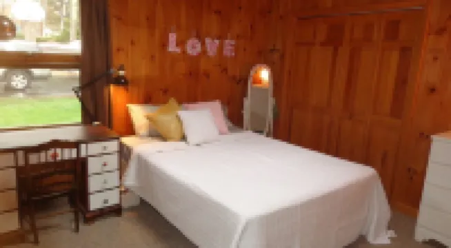 Lake Winnipesaukee Waterfront! Family Friendly, Amazing View, HotTub,Kayaks+more Hotels in Alton