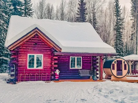 Northern Lights Escape: Authentic Log Cabin with Private Sauna Experience