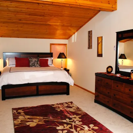 Reserve Your Summer Bookings! No Cleaning Fee