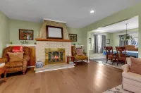 3- Bedroom Apartment at an Award Winning Winery