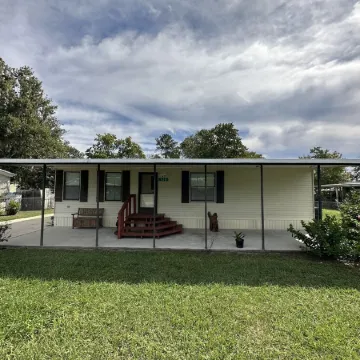 Waterfront Fishing Retreat.  Near Dunns Creek, Crescent Lake, St John's River