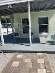 Cottage by the Sea Unit AIndian Rocks Retreat- 3-Minute Walk to Beach- King Bed