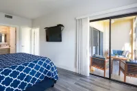 Condo 2 Bedrooms 2 Baths Pool 6 min to Beaches Downtown Restaurants Shopping