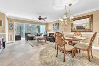 2BR Comfortable Condo with Easy Beach Access