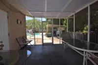 Large Pool 3Bdr 2bath home near Siesta Beach