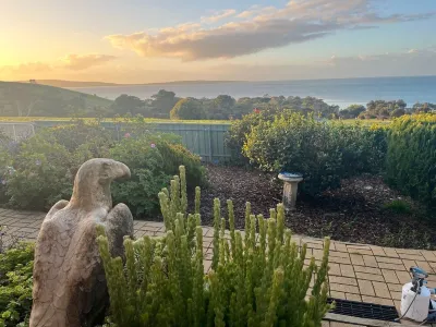 Enjoy breathtaking sea views as well as the convenient location of Kingscote. Hotels near Kangaroo Island