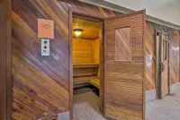 Cozy 2-bedroom condo in charming Beech Mountain with ski slope & mountain views!