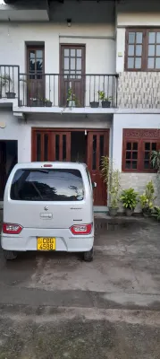 Amila Pinnaduwa Homestay Kandy 哈洛魯瓦住宿飯店