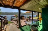 Bass Lake House, Waterfront, BBQ, Foosball, 3BD: 1.5BTH!
