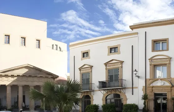 布魯納斯尼廣場酒店