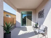 NEW 2024 HOME 3BR/2BA, 2 CAR GARAGE, LEVEL 2 EV CHARGER, 86" TV, AND  KING BED