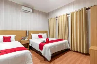 RedDoorz Syariah @ Danau Kerinci Sawojajar Hotels near Al-Hamid Mosque
