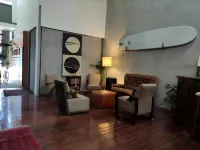 Caruma Surf Hostel - Ostelli