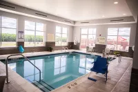 Hampton Inn Pontiac - Pools