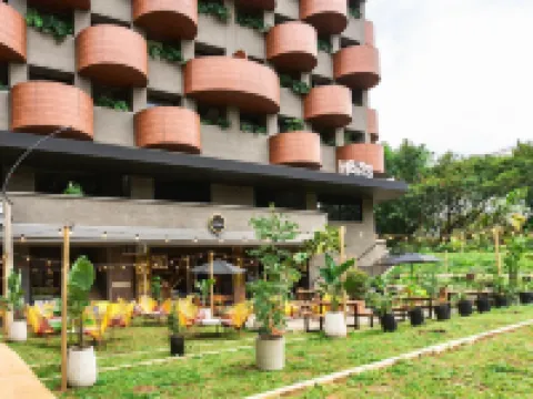 Jalo Heiss飯店 恩裡克奧拉亞埃雷拉機場附近的飯店